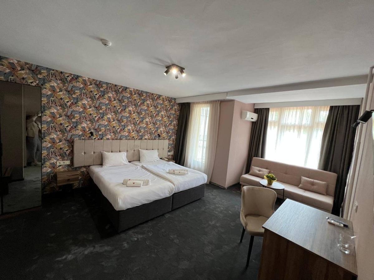 Bistra & Galina Hotel Ruse Luaran gambar