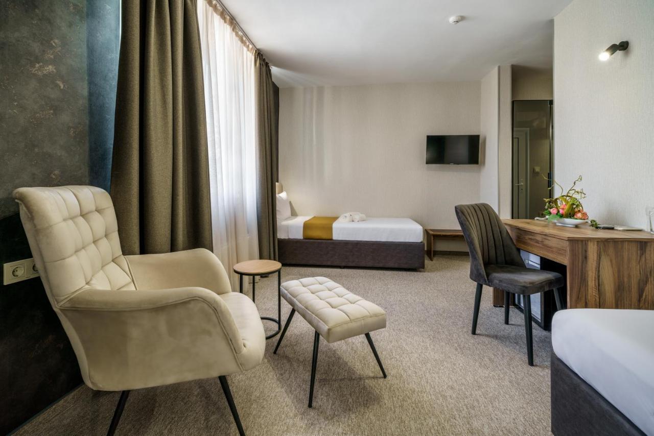 Bistra & Galina Hotel Ruse Luaran gambar