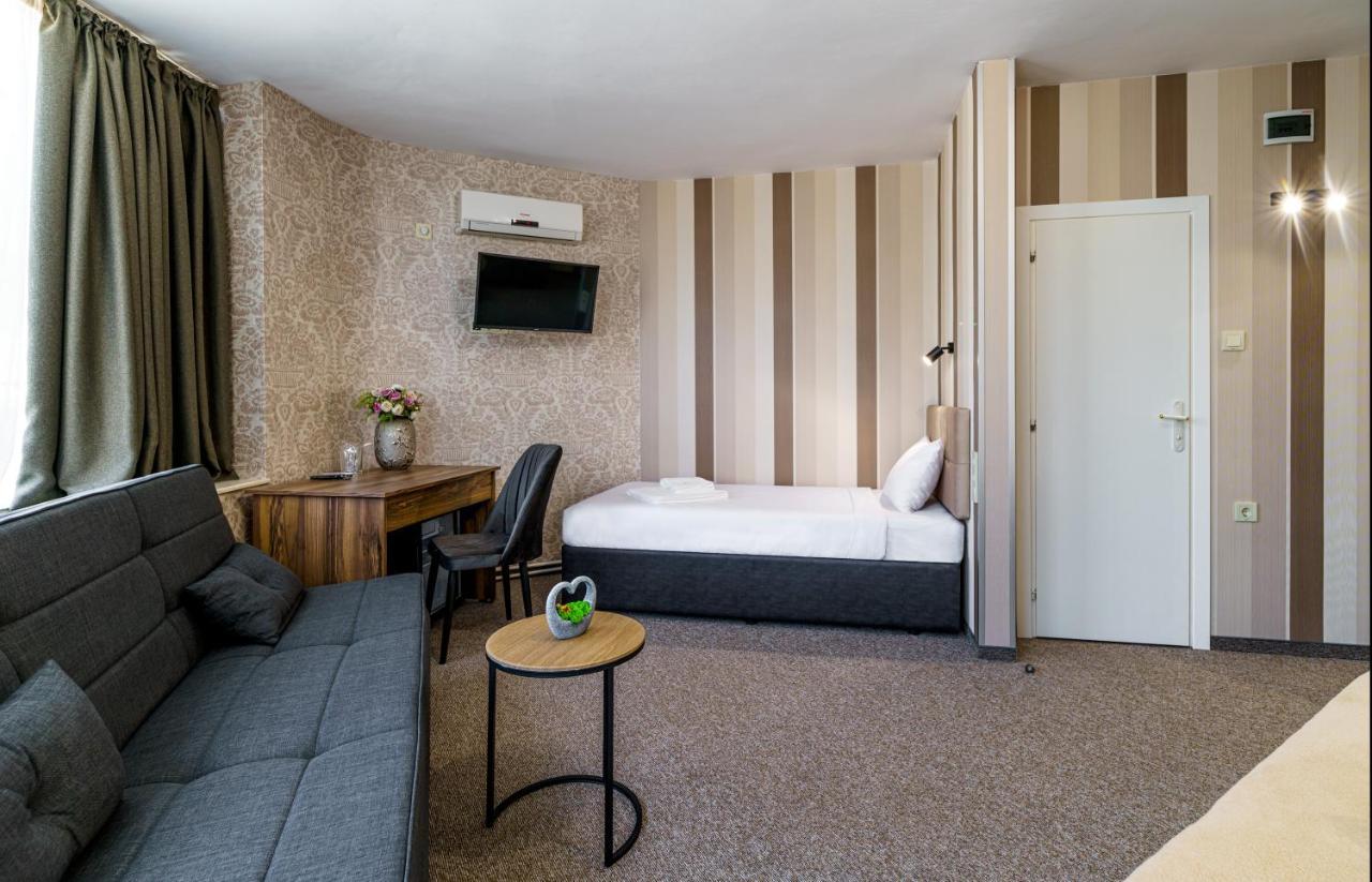 Bistra & Galina Hotel Ruse Luaran gambar